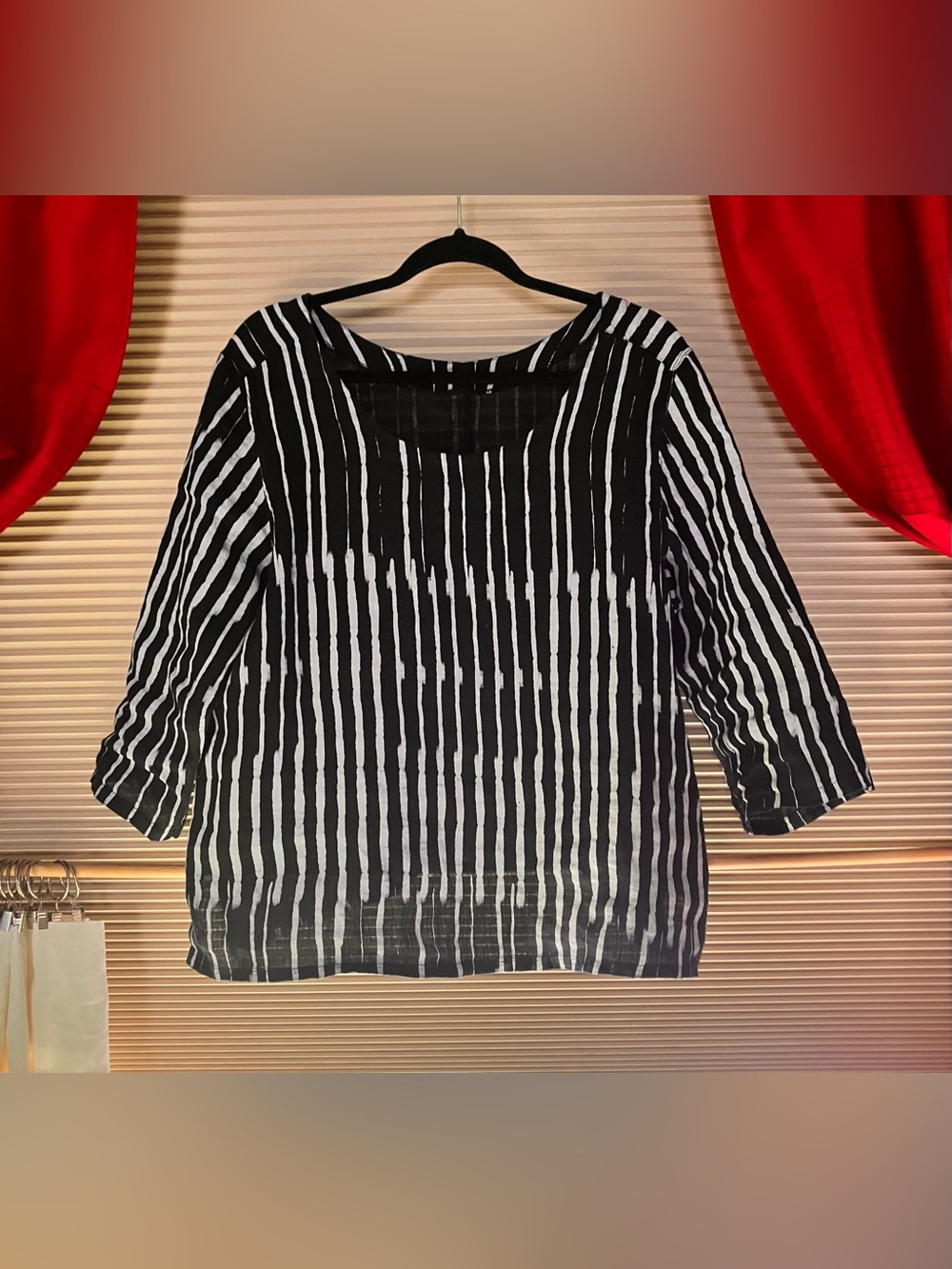 Italian Linen Top Size m/l - Picture 1 of 5